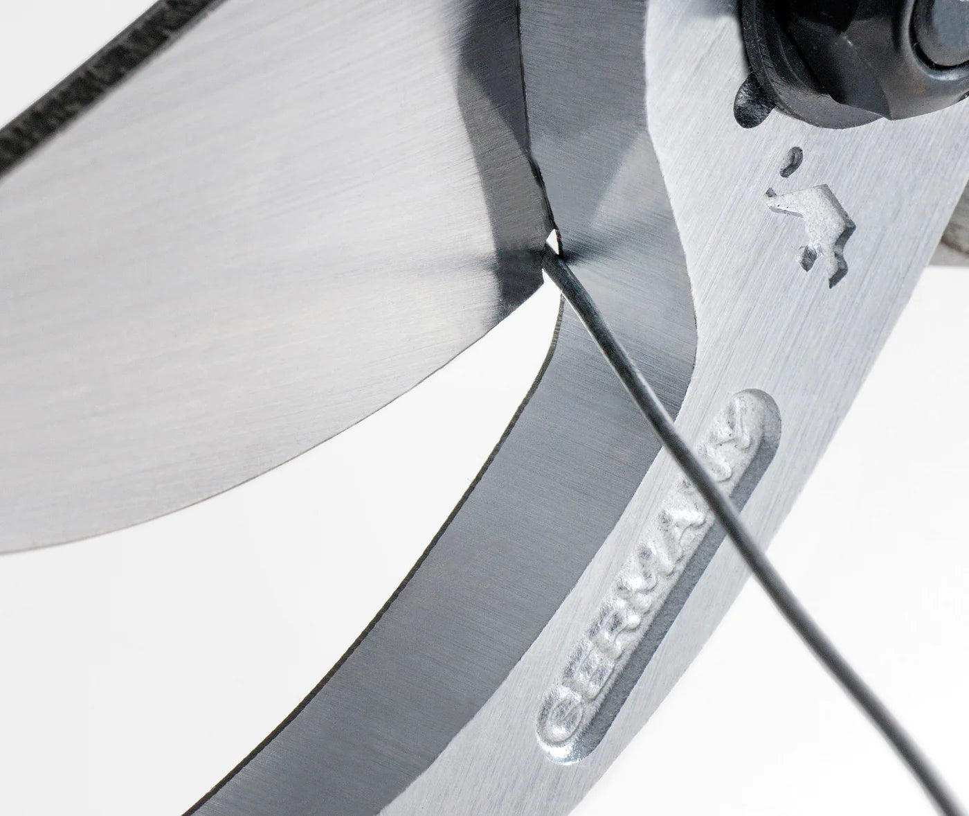 BERGER PROFESSIONAL PRUNING SECATEURS - ANGLED BLADE